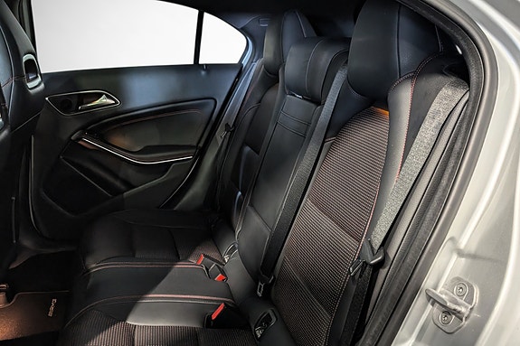 Mercedes-Benz A200 d 23 of 28