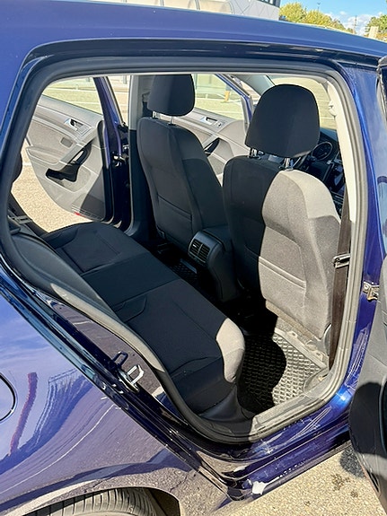 Volkswagen e-Golf VII 19 of 19