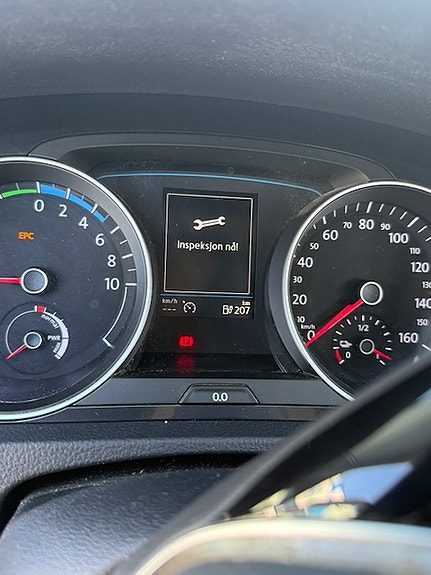 Volkswagen e-Golf VII 9 of 19