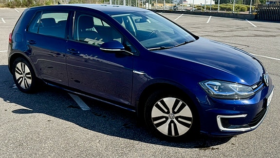 Volkswagen e-Golf VII 2 of 19
