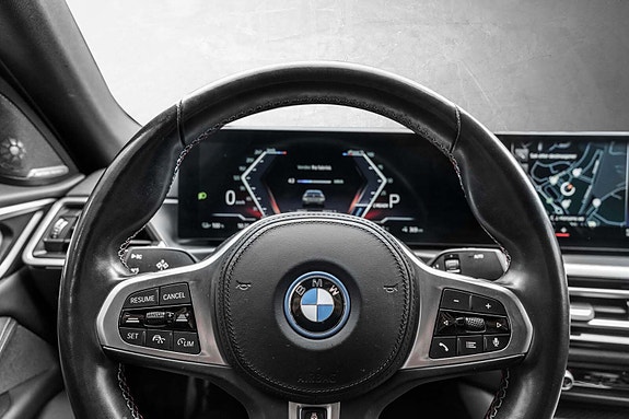 BMW i4 13 of 30