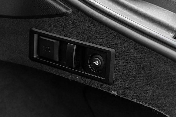 BMW i4 22 of 30