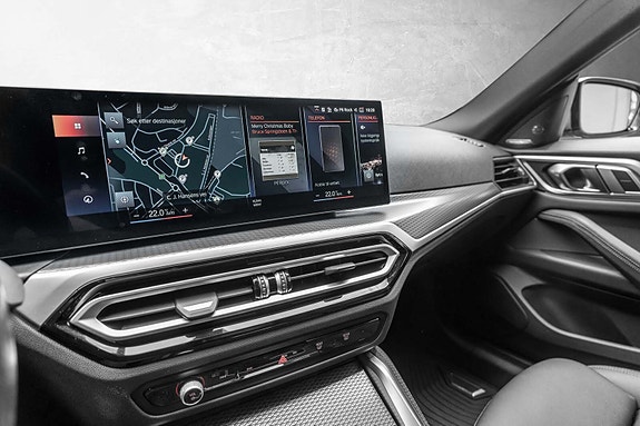 BMW i4 15 of 30