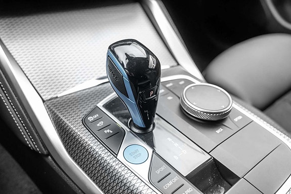 BMW i4 19 of 30