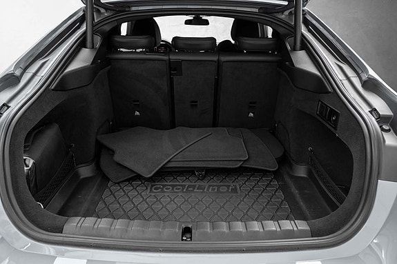 BMW i4 20 of 30