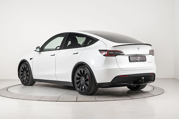Tesla Model Y 6 of 30