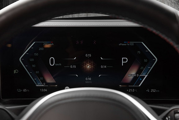 BMW i4 24 of 30
