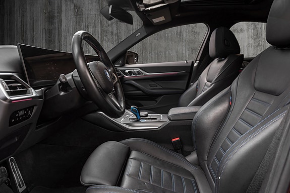 BMW i4 18 of 30