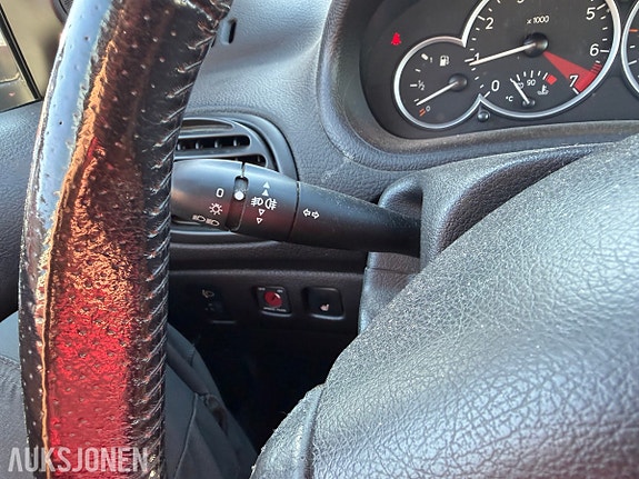 Peugeot 206 CC 11 of 30
