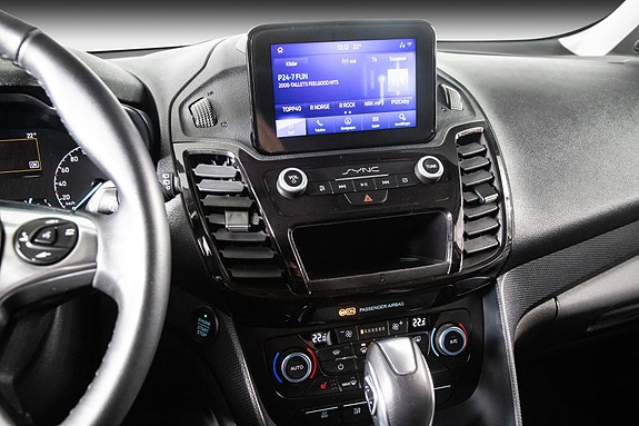 Ford Transit Connect 13 of 20