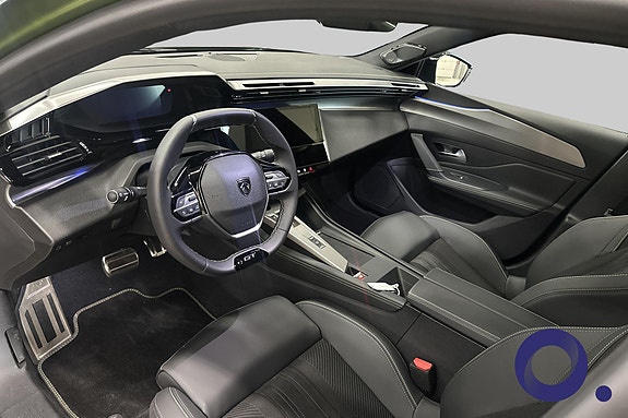 Peugeot e-408 13 of 19