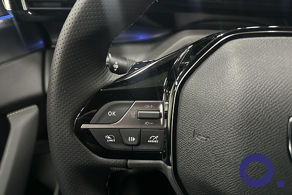 Peugeot e-408 19 of 19