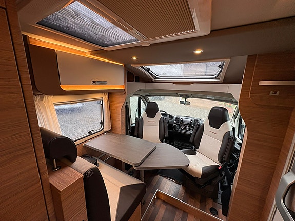 Weinsberg Cara Compact 600 MEG 6 of 15