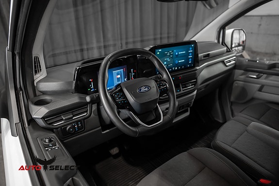 Ford Transit Custom 15 of 30