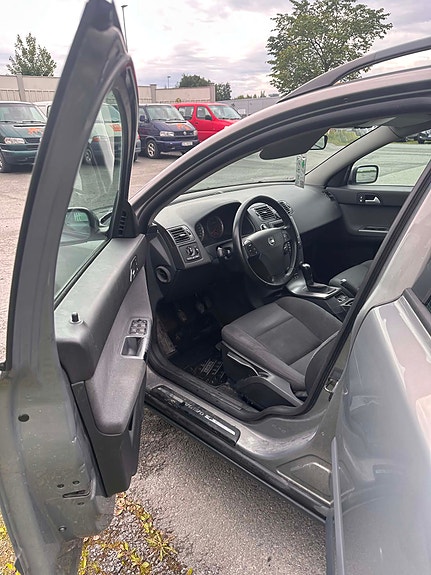 Volvo V50 7 of 10