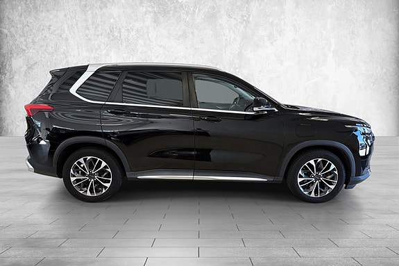 Maxus Euniq 6 3 of 19