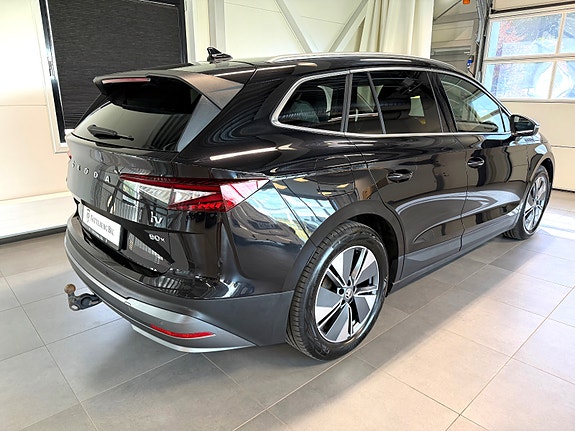 Skoda Enyaq 5 of 16