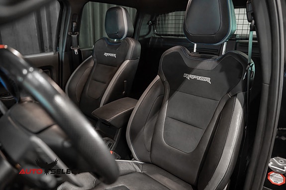 Ford Ranger Raptor 26 of 30