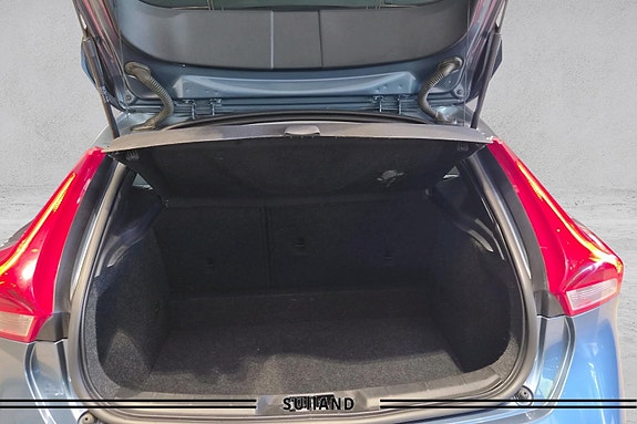 Volvo V40 17 of 17