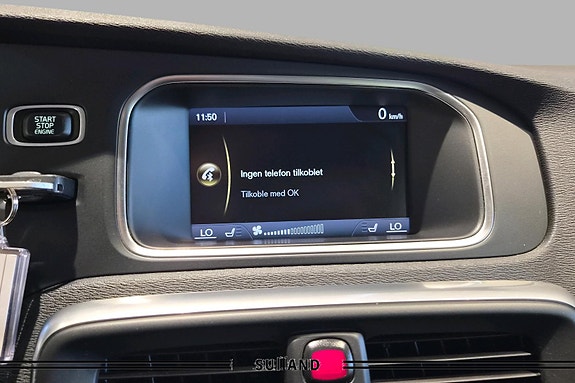 Volvo V40 13 of 17
