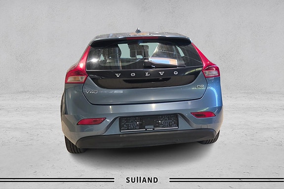 Volvo V40 4 of 17