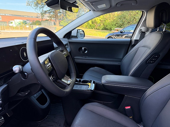 Hyundai Ioniq 5 7 of 12