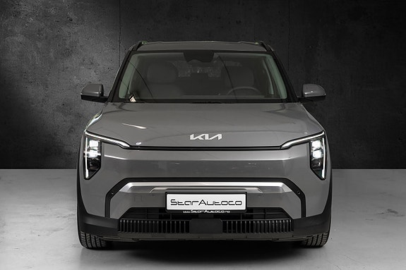 Kia EV3 2 of 25