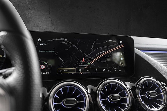 Mercedes-Benz EQA350 17 of 28