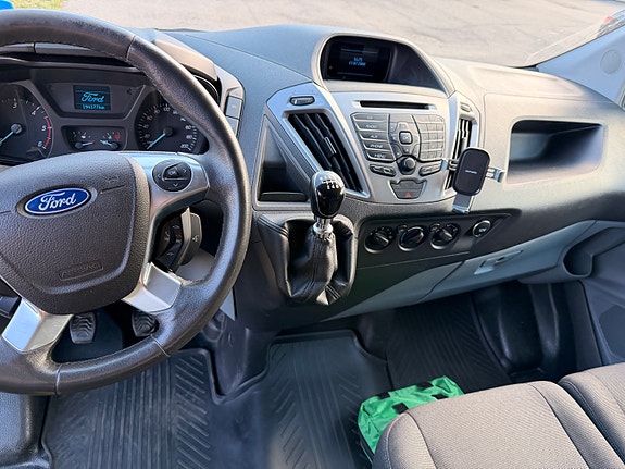 Ford Transit Custom 6 of 6