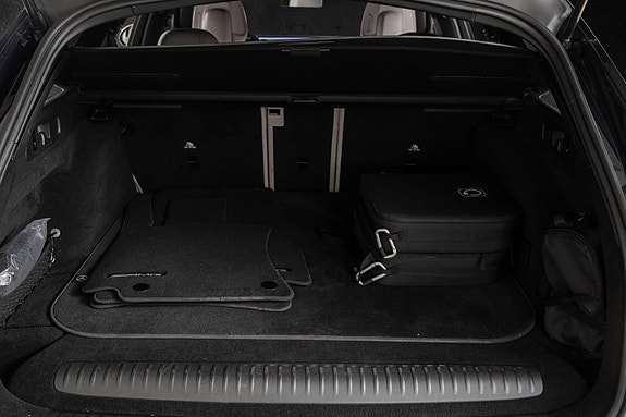 Mercedes-Benz E300 de 27 of 30