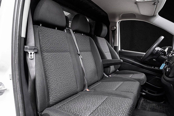 Mercedes-Benz Vito 119 21 of 23
