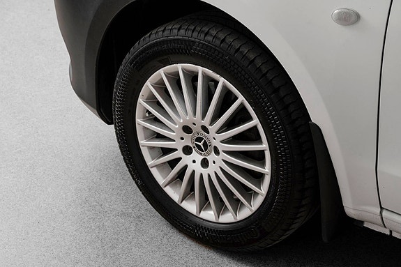 Mercedes-Benz Vito 119 9 of 23