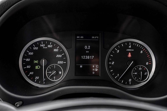 Mercedes-Benz Vito 119 13 of 23