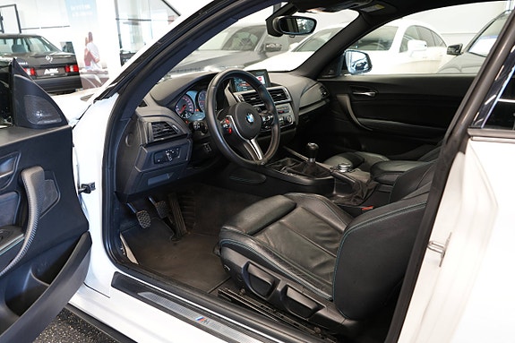 BMW M2 28 of 30
