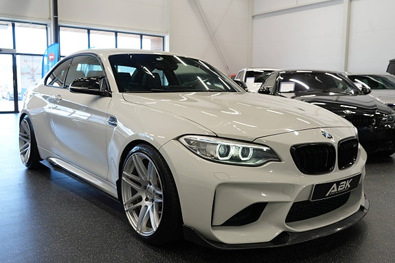 BMW M2 10 of 30