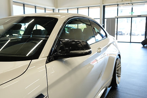BMW M2 25 of 30
