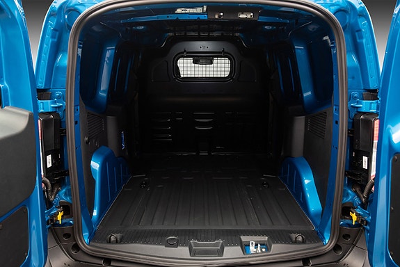 Ford E-Transit Courier 9 of 24