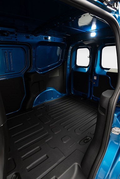 Ford E-Transit Courier 10 of 24
