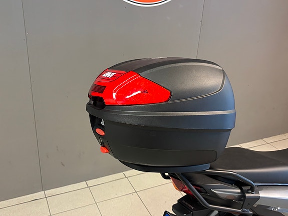 Honda CB 125F 6 of 7