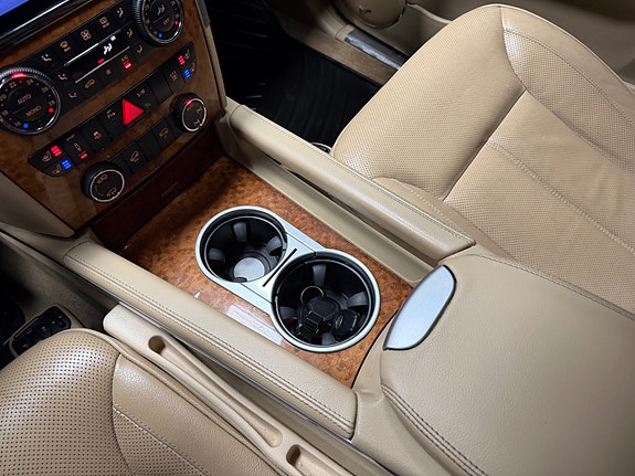 Mercedes-Benz GL350 22 of 29