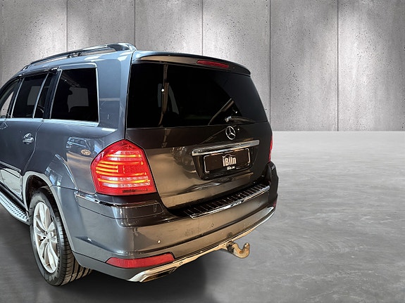 Mercedes-Benz GL350 6 of 29
