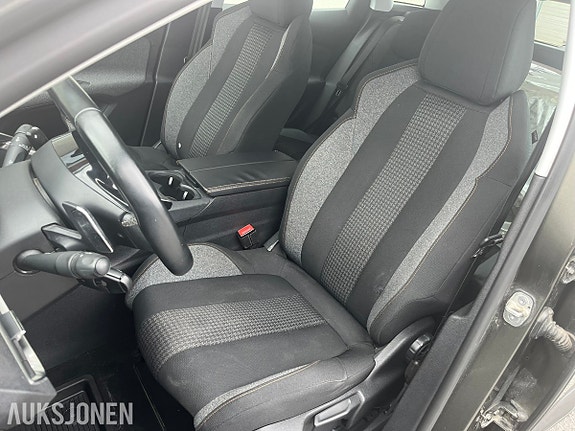 Peugeot 3008 16 of 22