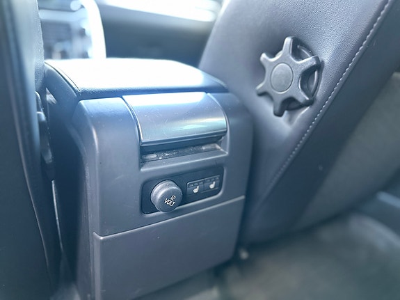 Volvo V70 11 of 30