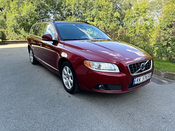 Volvo V70 7 of 30
