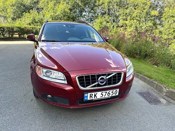 Volvo V70 6 of 30