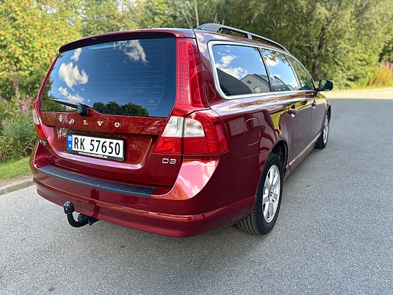 Volvo V70 9 of 30