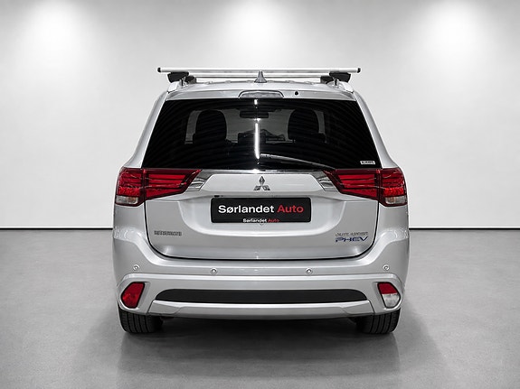 Mitsubishi Outlander 9 of 25