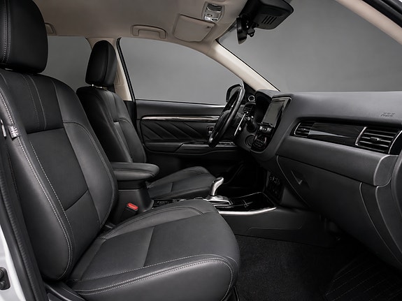 Mitsubishi Outlander 13 of 25