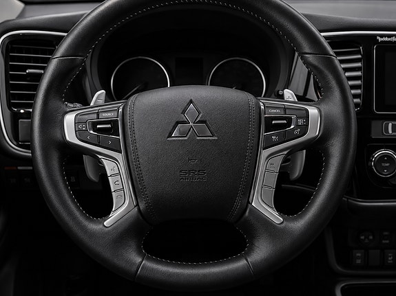 Mitsubishi Outlander 18 of 25