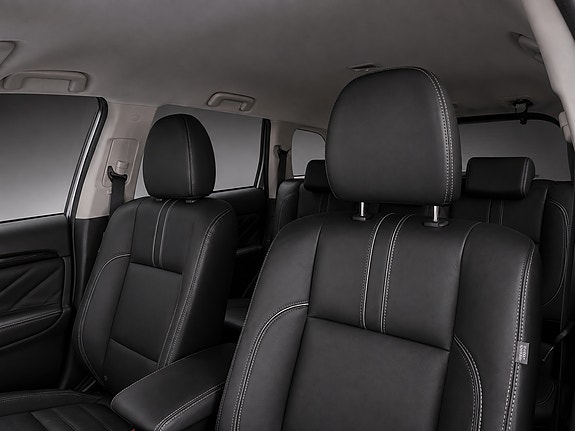 Mitsubishi Outlander 12 of 25